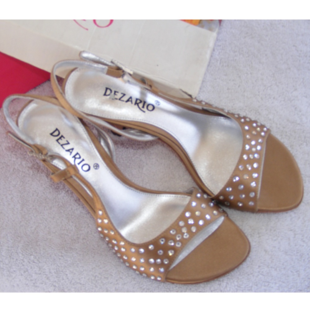 Dezario Rhinestone Satin Pump
